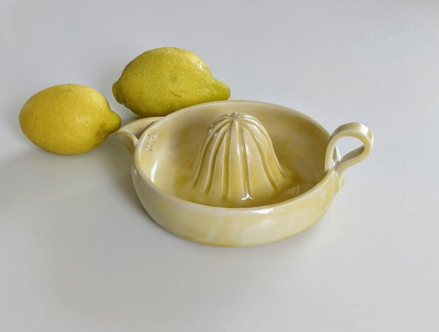 Lemon squeezer