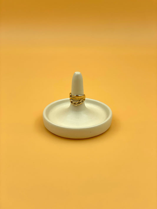 Ring holder